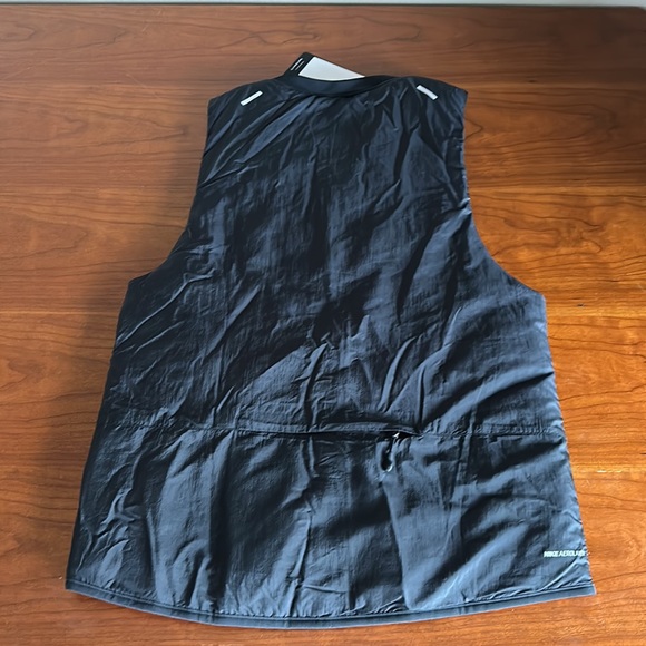Nike AeroLayer Running Vest Sleeveless Black DJ0533-010 Men’s NWT - Picture 4 of 6